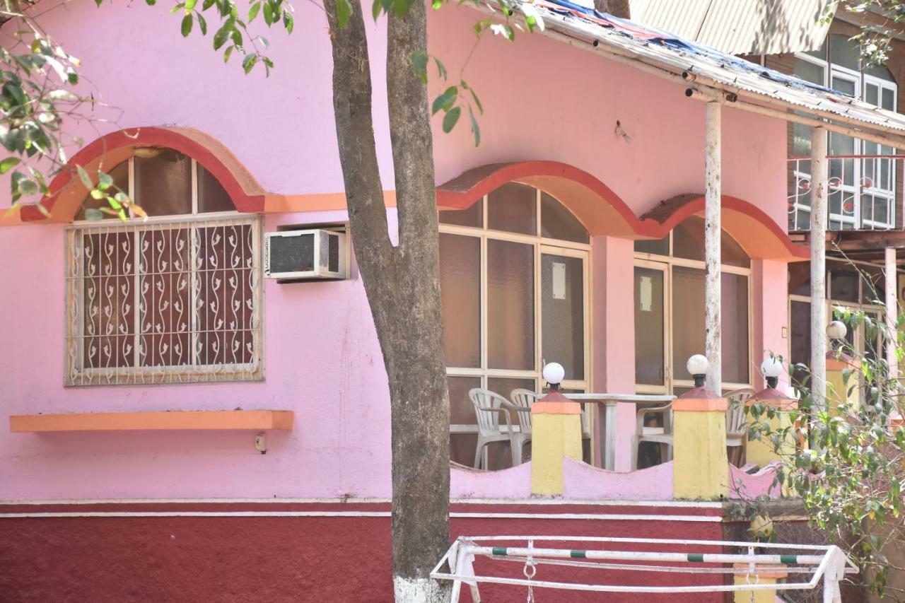 Green Hill Resort Matheran Luaran gambar